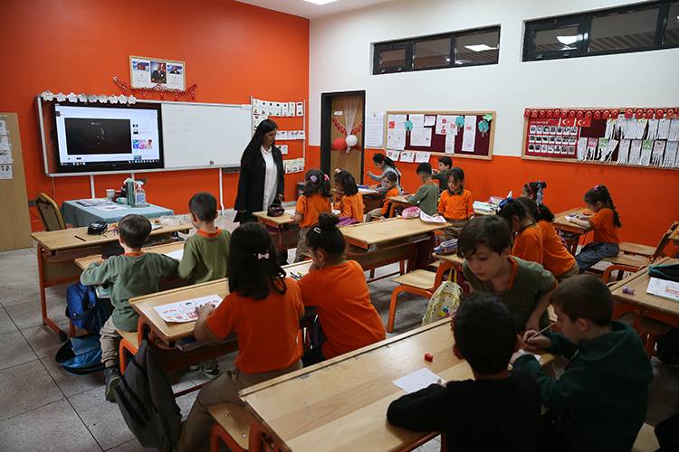 Kısa, uzun, duygusal, 2-3-4 kıta 24 Kasım Öğretmenler Günü şiirleri 3